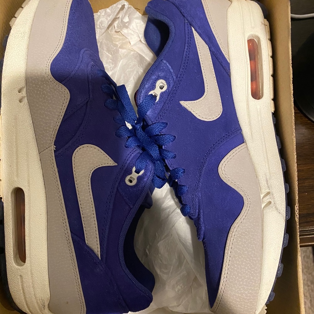 Nike air max